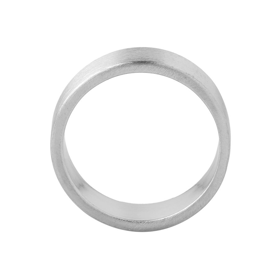 Comfort-fit band, mirror finish, silver jewellery setting and finishing capability
