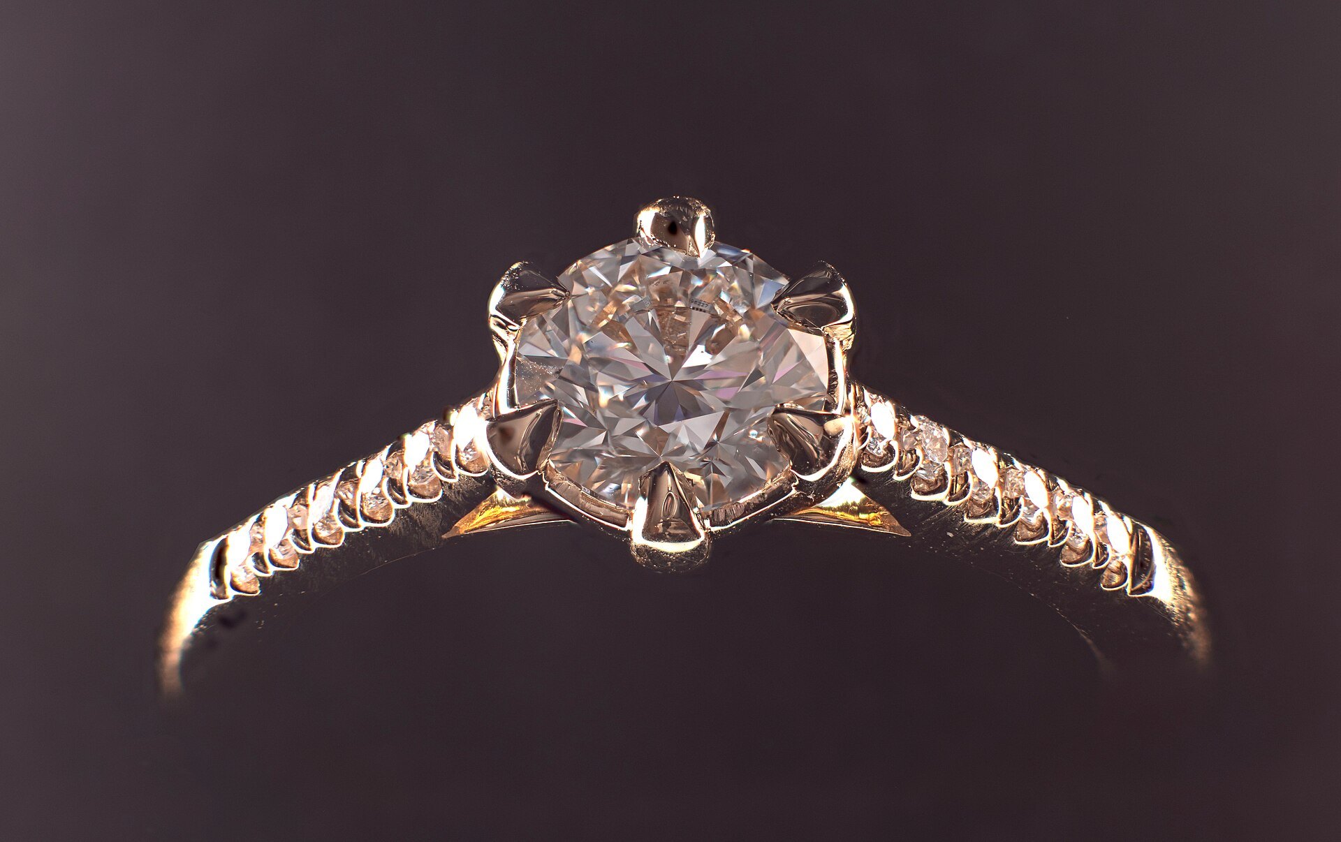 A solitaire ring with a brilliant cut diamond