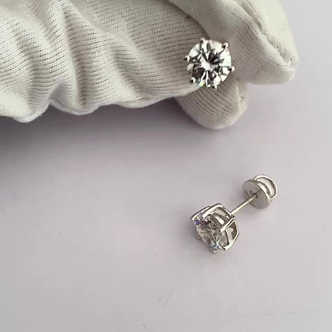 Solitaire stud earrings with screw backs in Argentium silver